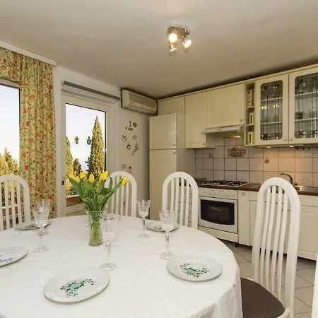 Holiday Labin 34 בית נופש לאבין